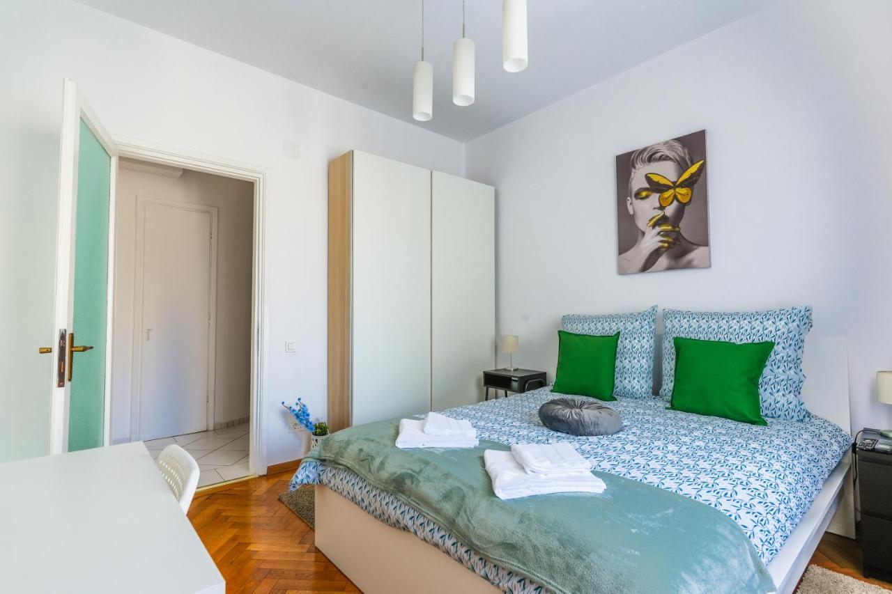 Ultracentral Golden Gatehouse 3 Bdrm Бухарест Екстер'єр фото