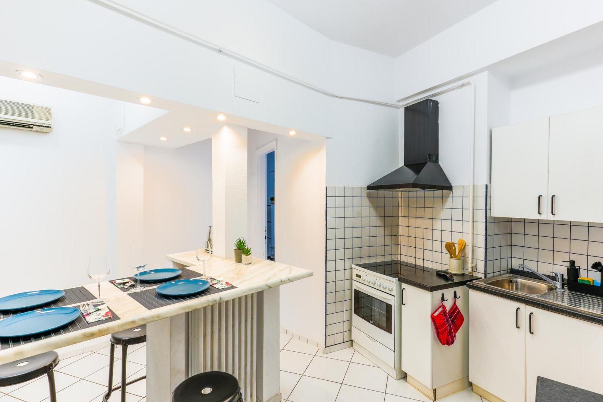 Ultracentral Golden Gatehouse 3 Bdrm Бухарест Екстер'єр фото