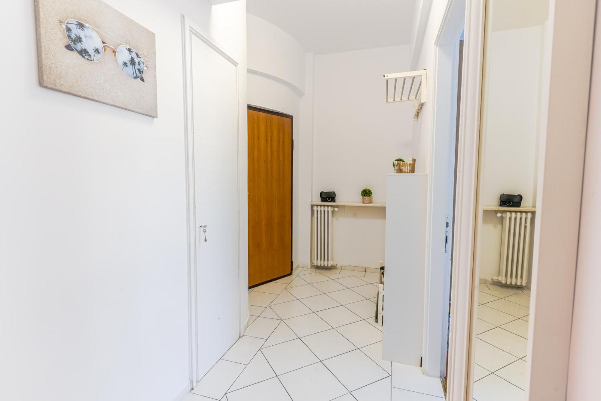 Ultracentral Golden Gatehouse 3 Bdrm Бухарест Екстер'єр фото